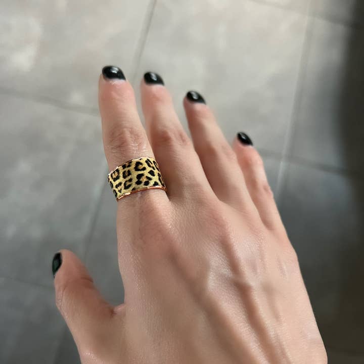 Leopard design ring adjustable