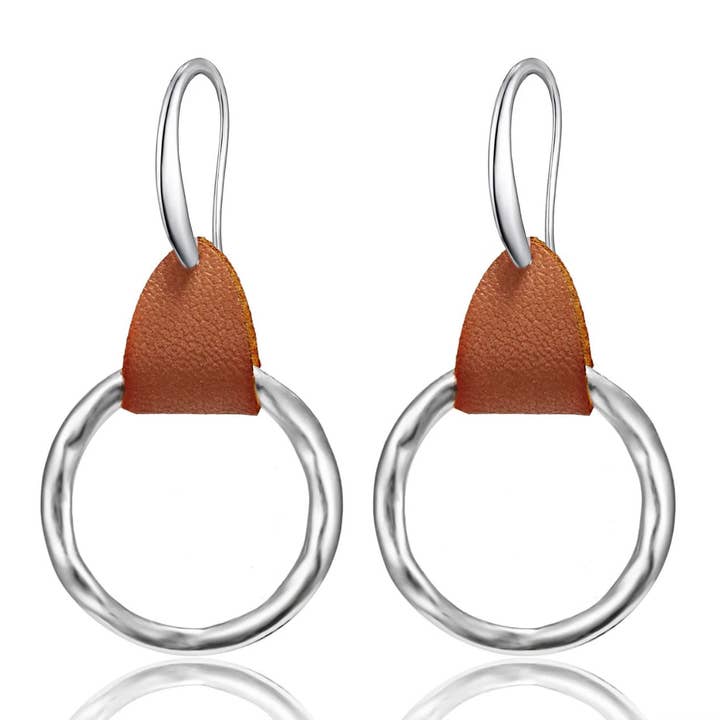 Round loop silver earrings with leather