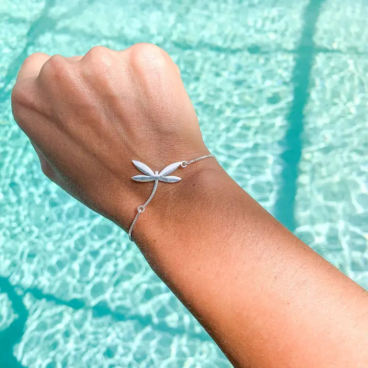 Dragonfly design slider/adjustable bracelet stainless