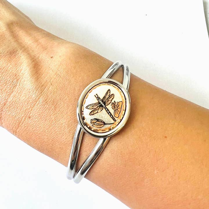 Dragonfly Wire Bracelet OWS-56