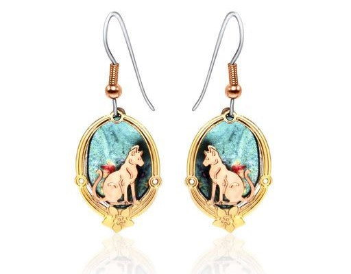 Cat design 3D earrings