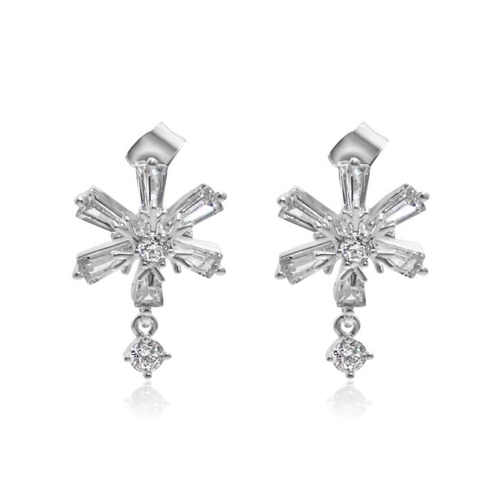 snow flake zircon   Stud Earrings