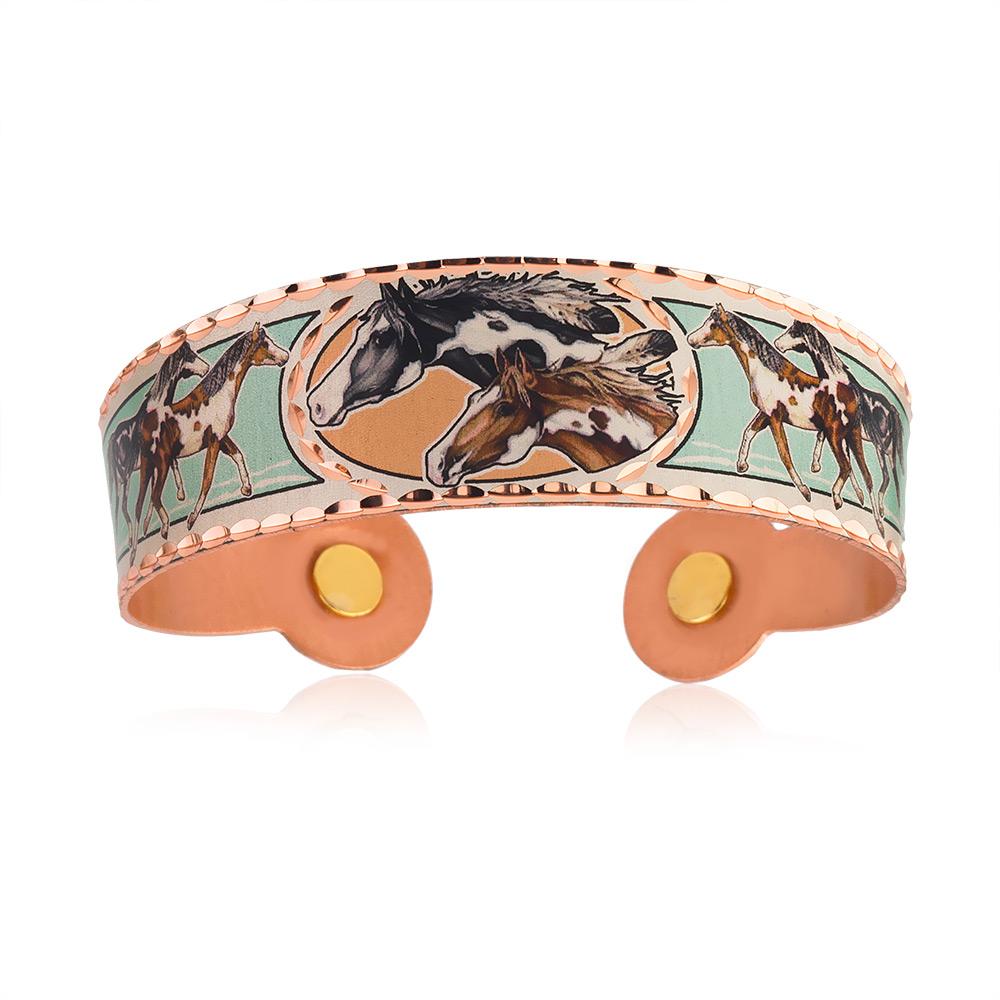 Horse design bracelet with magnets