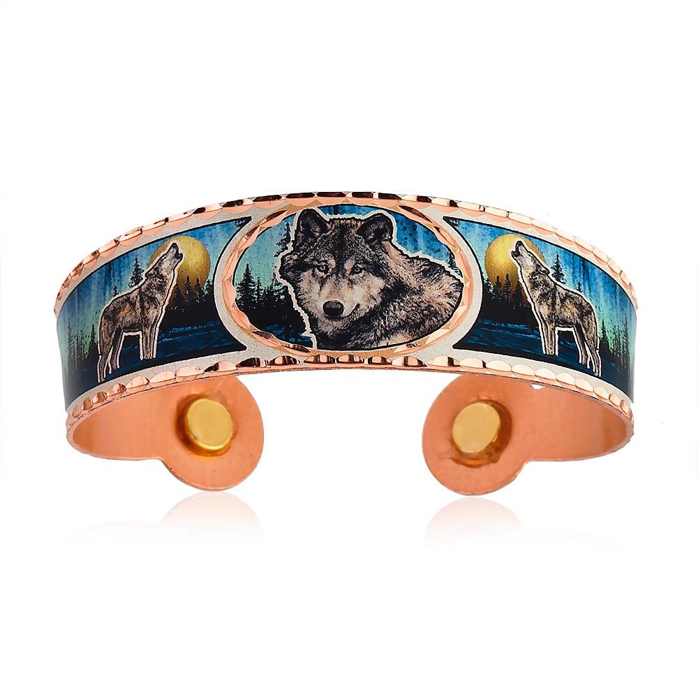 Wolf design bracelet with magnets