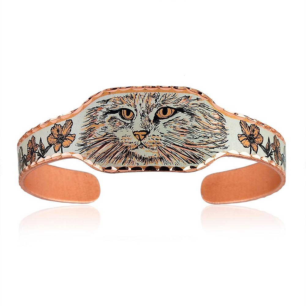 White kitty cat design bracelet