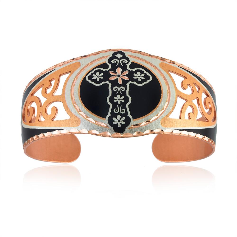 Cross design bracelet