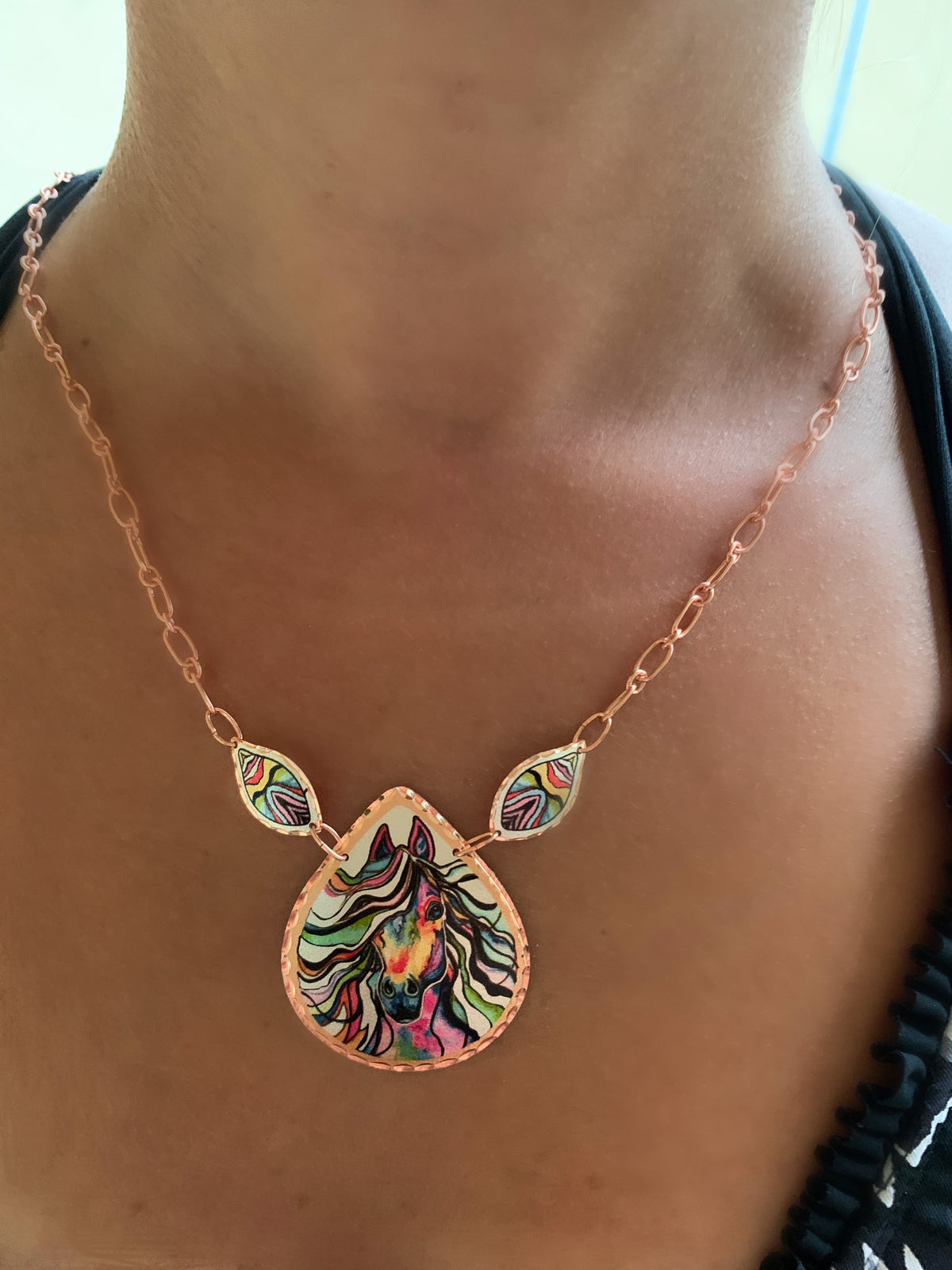 Horse design art necklace