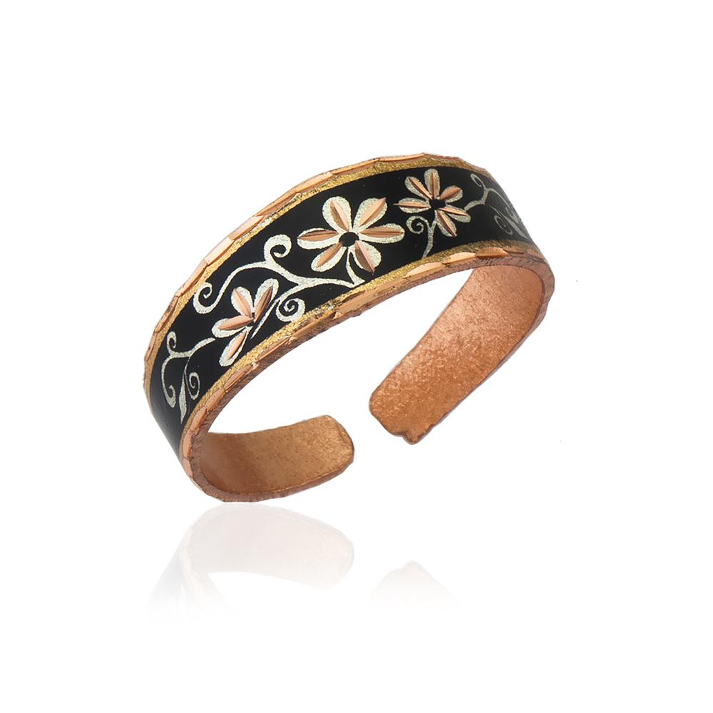 Black daisy flower narrow adjustable ring