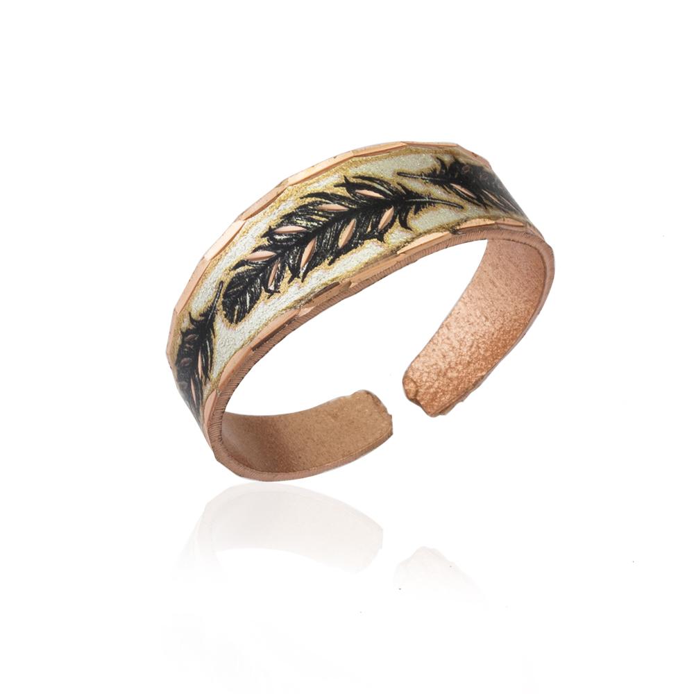 Feather design ring