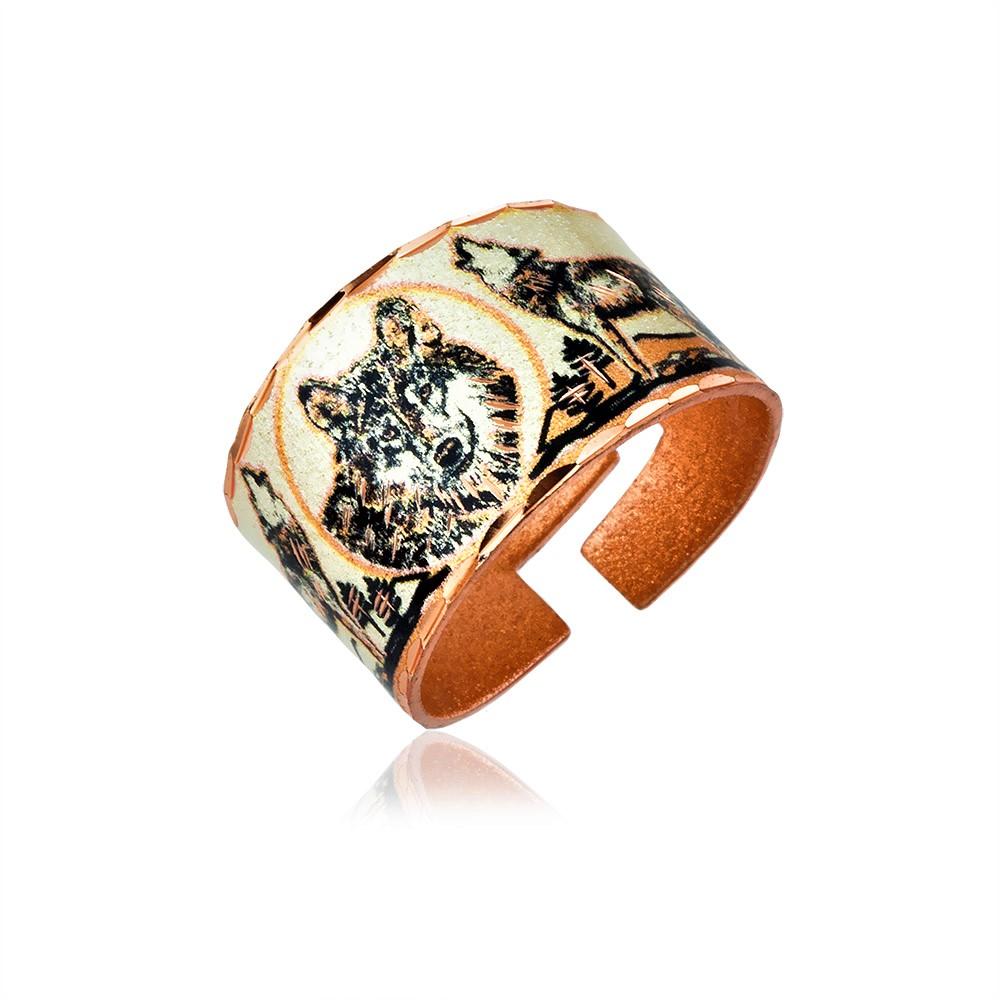 Wolf design ring