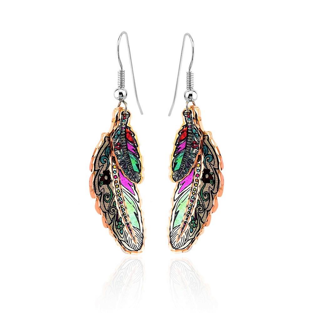 Feather design earrings